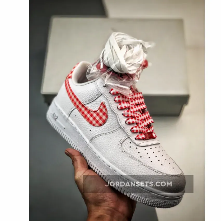 Nike Air Force 1 Low Red Gingham DZ2784-101 Outlet