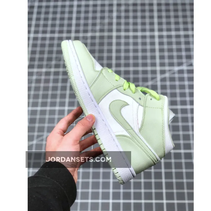 Jordan 1 Mid Spruce Aura Air Jordan 1 Mid WMNS White/Spruce Aura