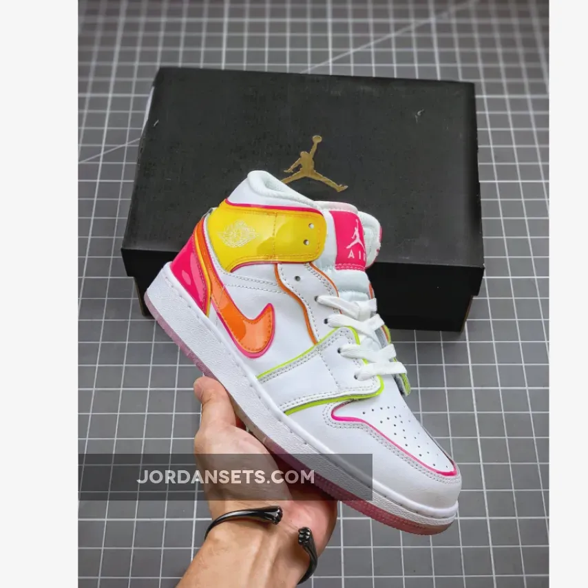 Air Jordan 1 Mid Gs Edge Glow WHITE/HYPE CRIMSON-PINK BLAST AJ1 - Nike Jordan Outline CV4611-100