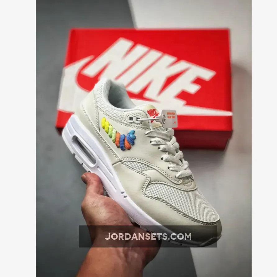 Nike Air Max 1 Rainbow Swoosh