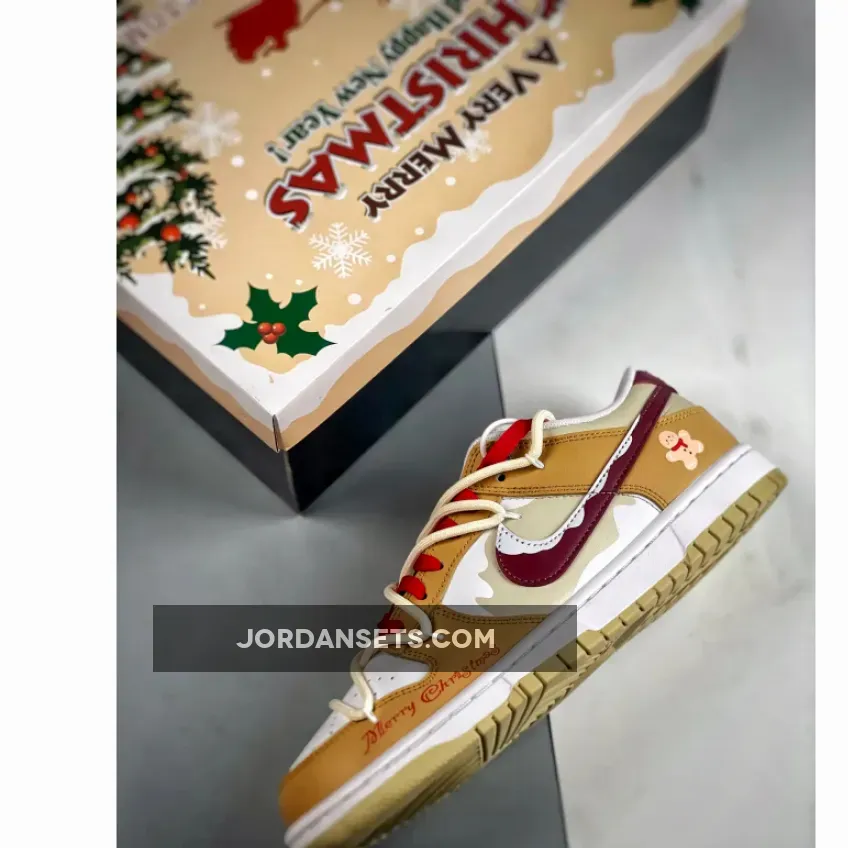 Nike Dunk Low ‘Merry Christmas’ Beige White Red Nike Dunk Low ‘Merry Christmas’ Beige White Red