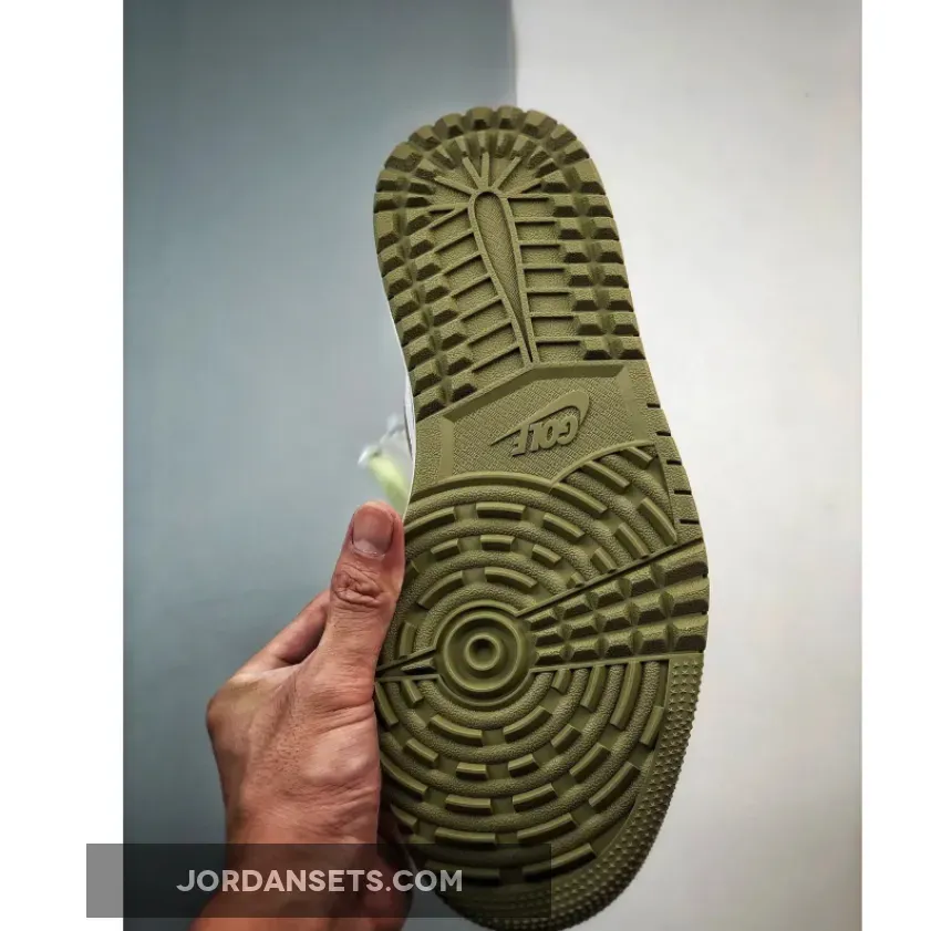 Travis Scott x Air Jordan 1 Low Golf Neutral Olive/Black-Sail / Travis Scott Golfs