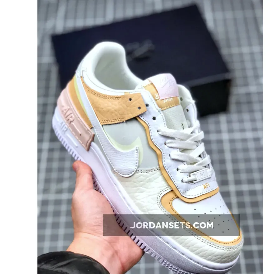 Nike Air Force 1 Shadow in "Spruce Aura/Sail", Air Force 1 Shadow Se Spruce Aura