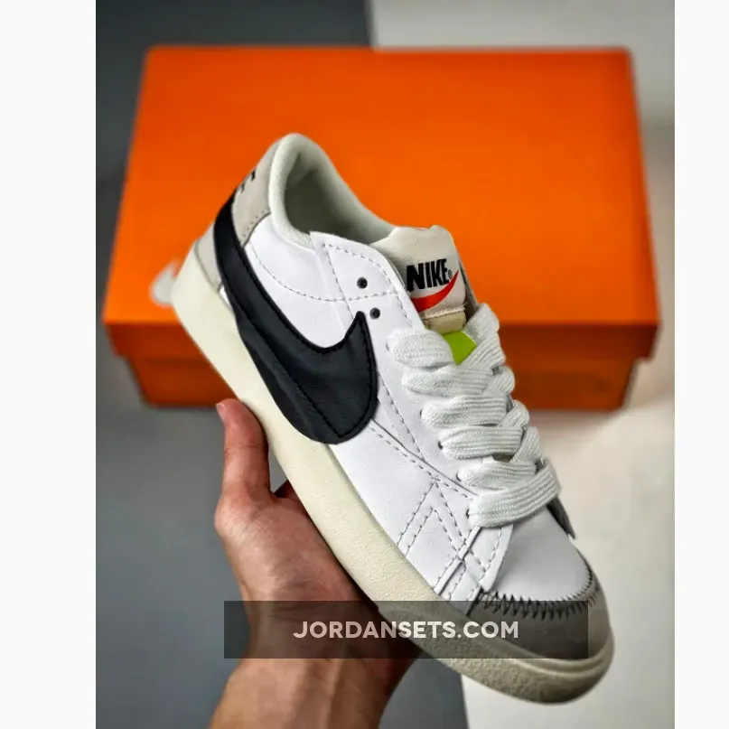 Nike Blazer Low 77 Jumbo White Black DN2158-101 DN2158101