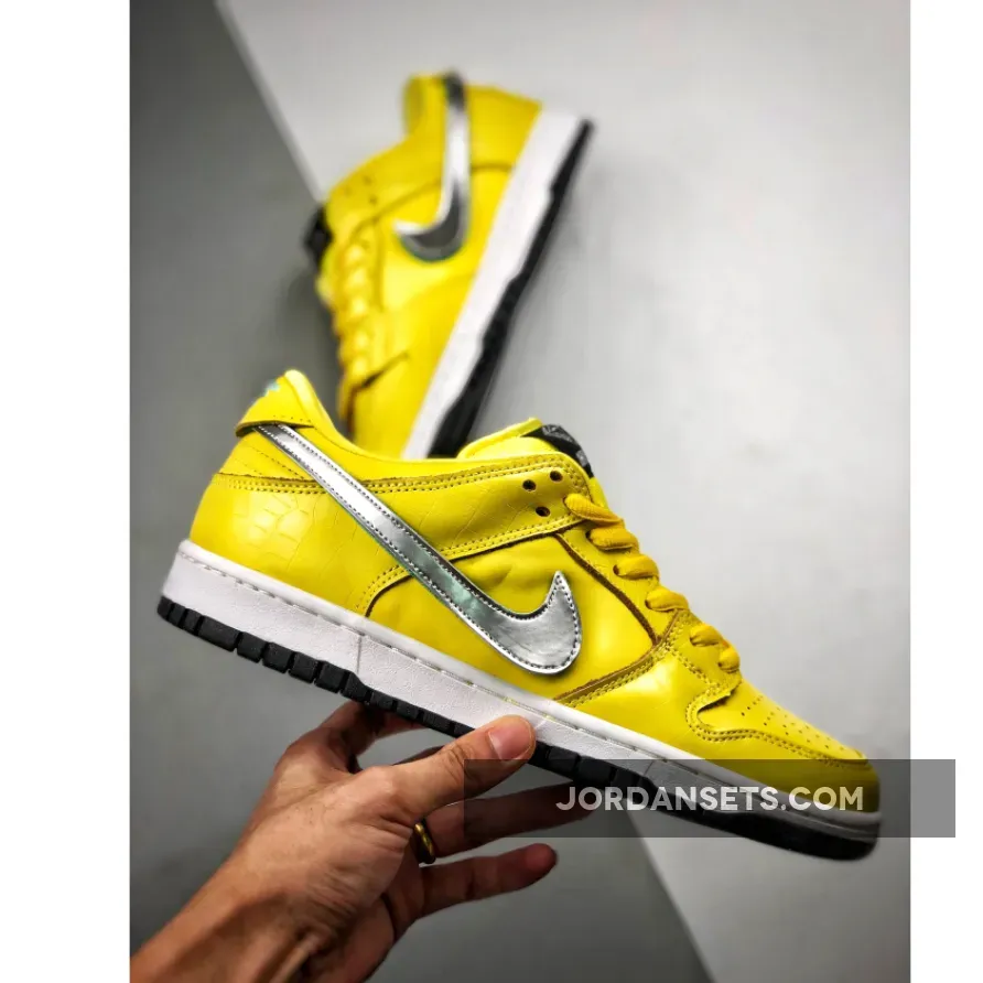 Diamond Supply Co. X Nike SB Dunk Low Yellow Discount