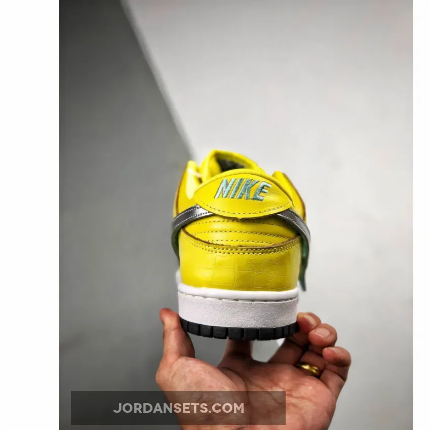 Diamond Supply Co. X Nike SB Dunk Low Yellow Discount