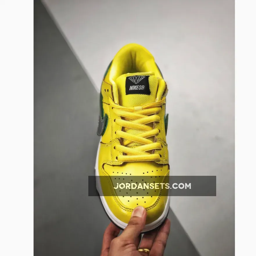 Diamond Supply Co. X Nike SB Dunk Low Yellow Discount
