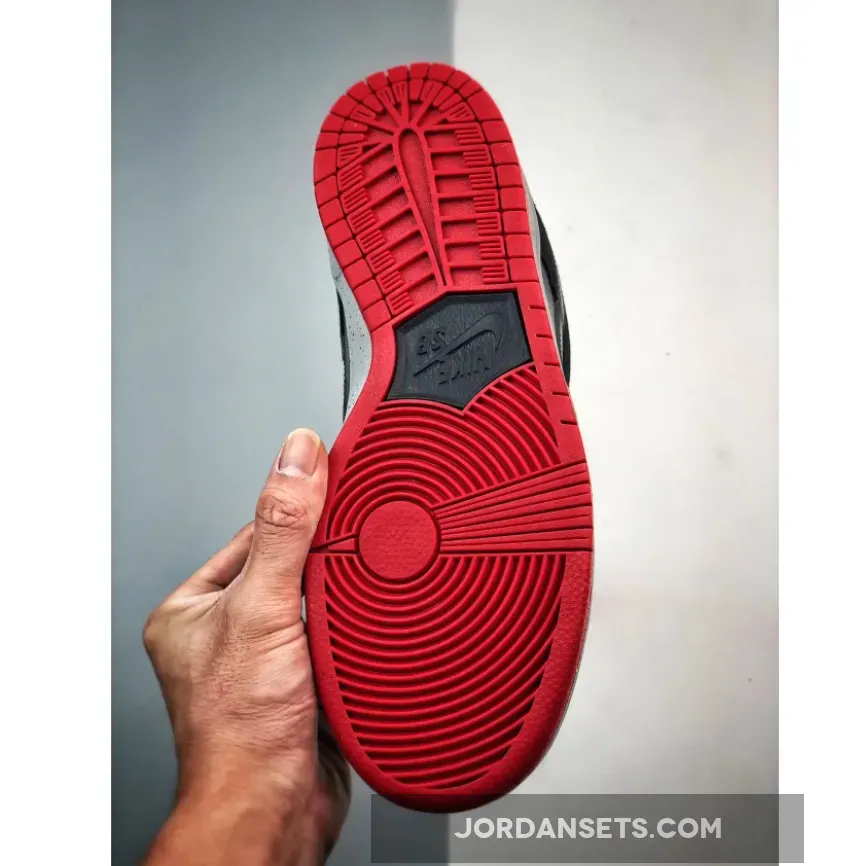 Nike SB Dunk Low 'Black Cement' Nike Sb Black 304292-050 Nike SB Dunk Low 'Black Cement' Nike Sb Black 304292-050