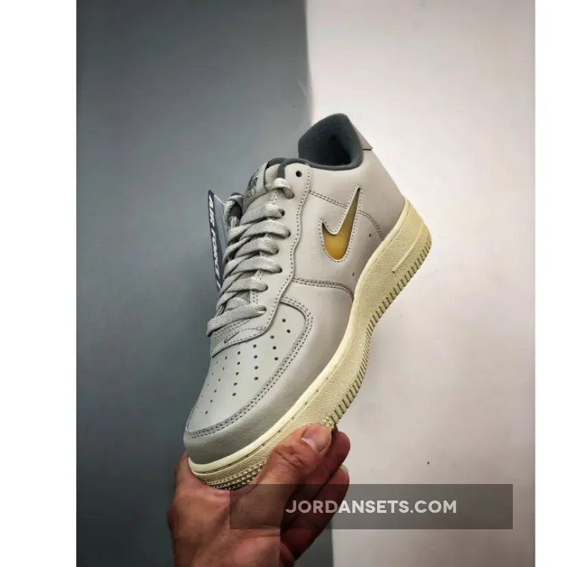 Nike Air Force 1 Low 07 Jewel Light Bone Coconut Milk, Coconut Jewels DC8894-001