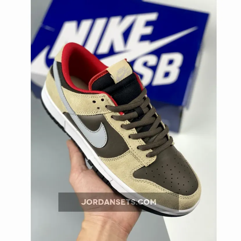 Nike SB Dunk Low Dark Chocolate/Metallic Silver - dark chocolate dunks