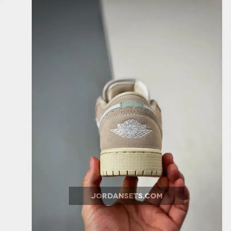 Air Jordan 1 Low GS Guava Ice/Pink-Blue DZ5356-800 Air Jordan 1 Low GS Guava Ice/Pink-Blue DZ5356-800