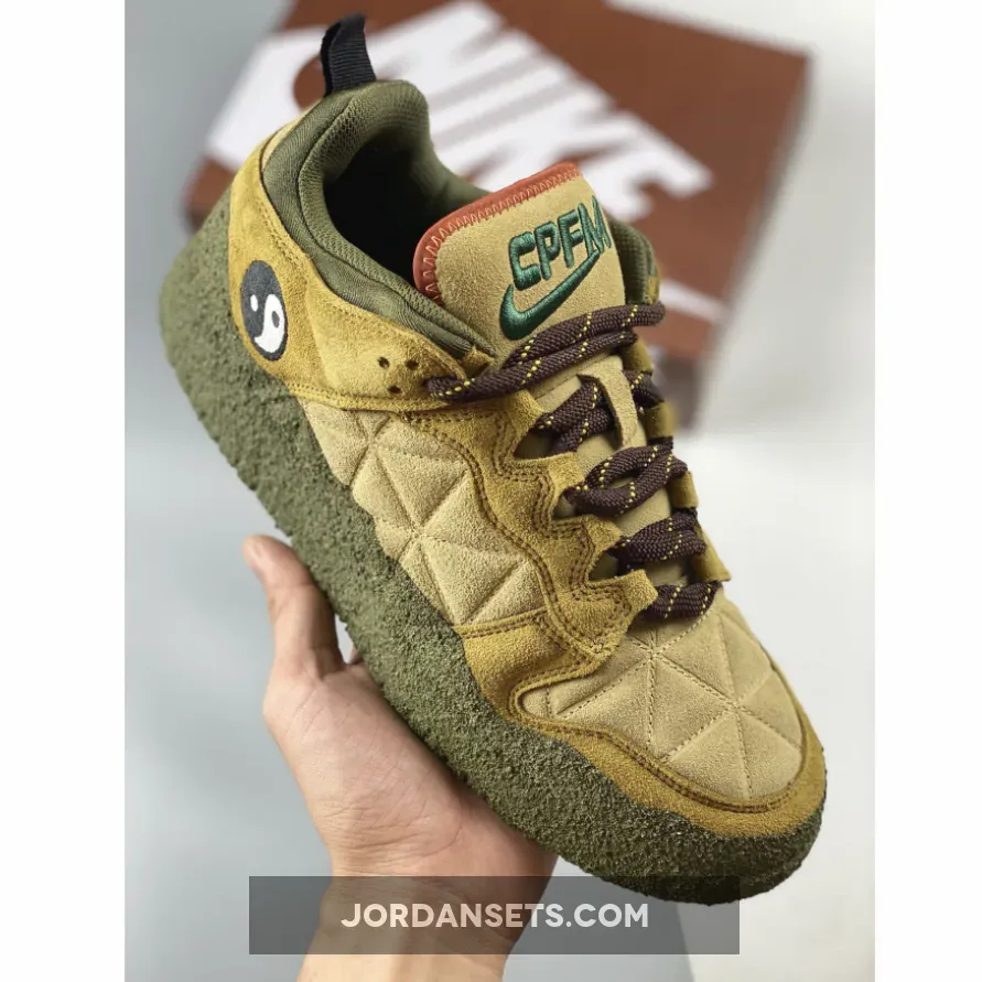 Cactus Plant Flea Market x Nike Dunk Low Barley/Sail DM0430-700