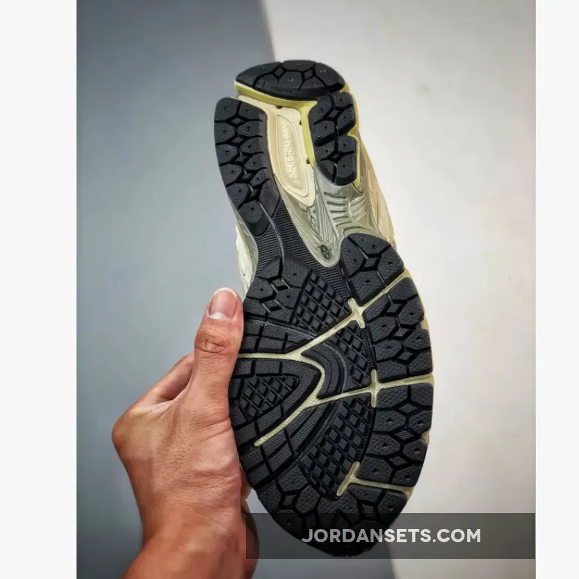 AURALEE X New Balance 2002R Yellow/Beige M2002RE1 For Sale AURALEE X New Balance 2002R Yellow/Beige M2002RE1 For Sale