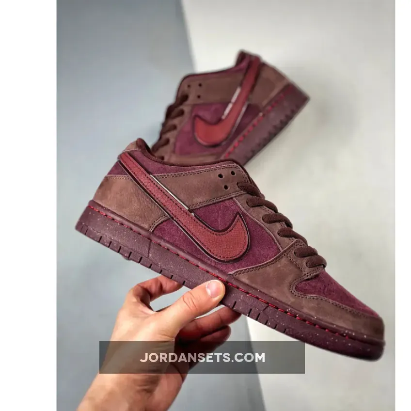 Nike SB Dunk Low Premium "Valentine’s Day 2024" Burgundy Crush Nike SB Dunk Low Premium "Valentine’s Day 2024" Burgundy Crush