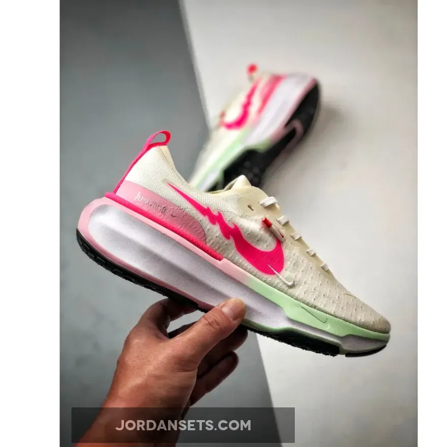 Nike ZoomX Invincible Run 3 Year of the Dragon