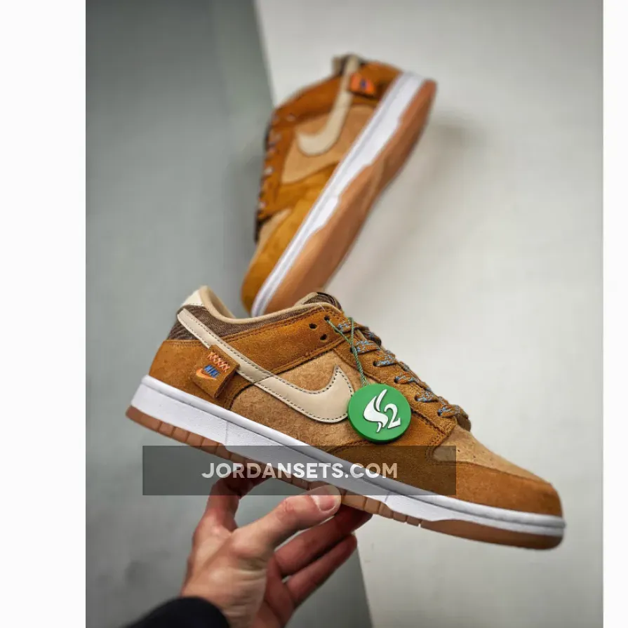 Nike Dunk Low 'Teddy Bear' DZ5350-228 - dunks teddy bear