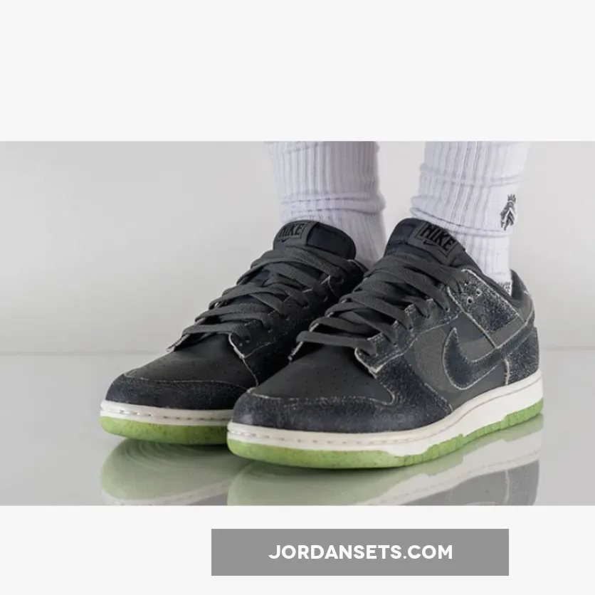 Nike Dunk Low Swoosh Shadow Iron Grey nike sb halloween dunk