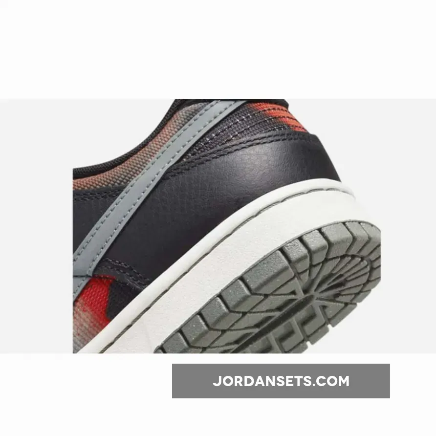 Nike Dunk Low 'Graffiti' Black Red DM0108-001 dunk graffiti