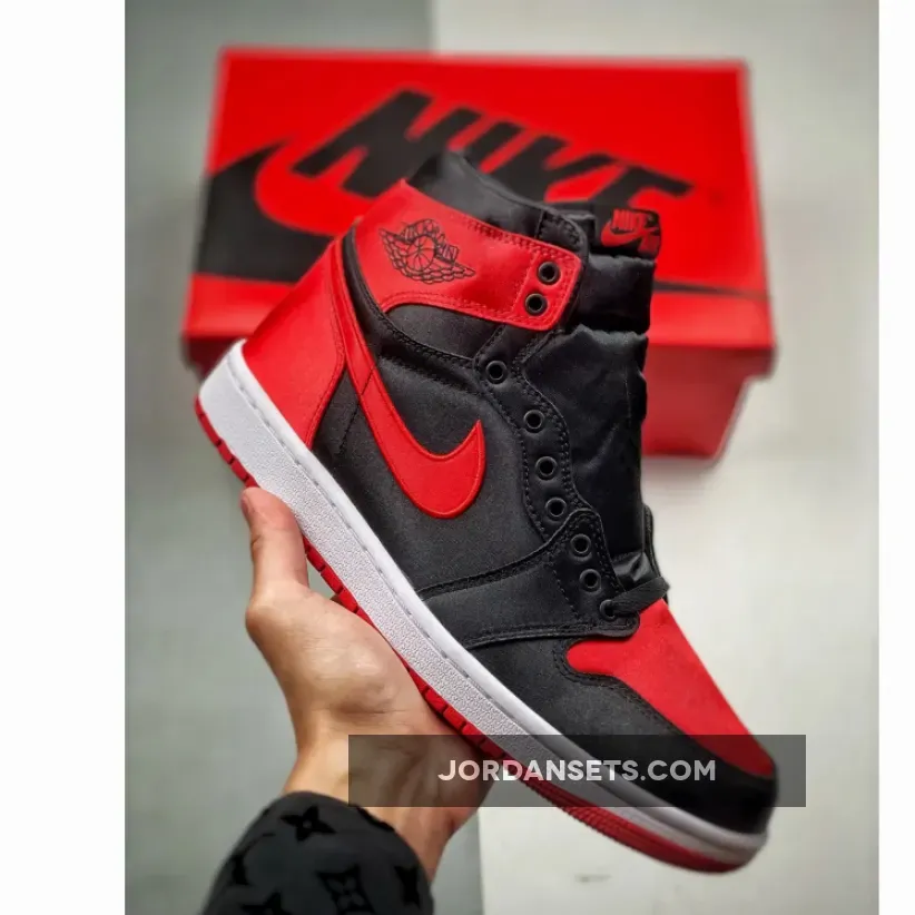 Air Jordan 1 High OG Satin Bred