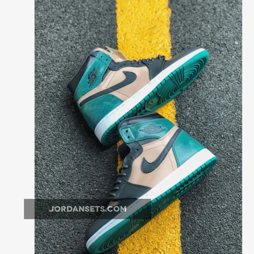 Air Jordan 1 High Premium Black/Pink-Metallic Green Air Jordan 1 High Premium Black/Pink-Metallic Green