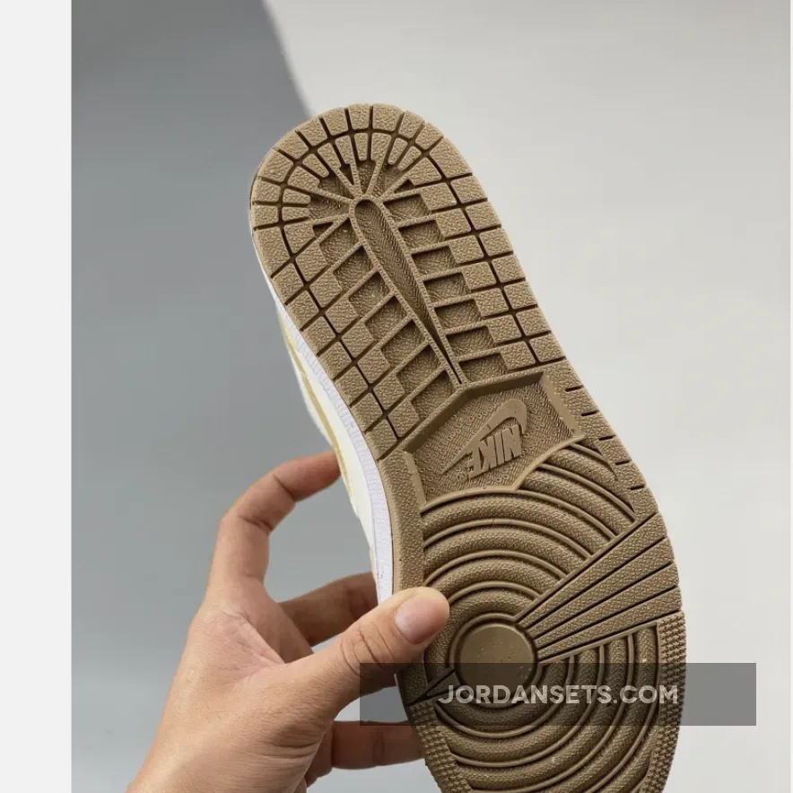 Air Jordan 1 Low SE Canvas Tan Air Jordan 1 Low SE Canvas Tan