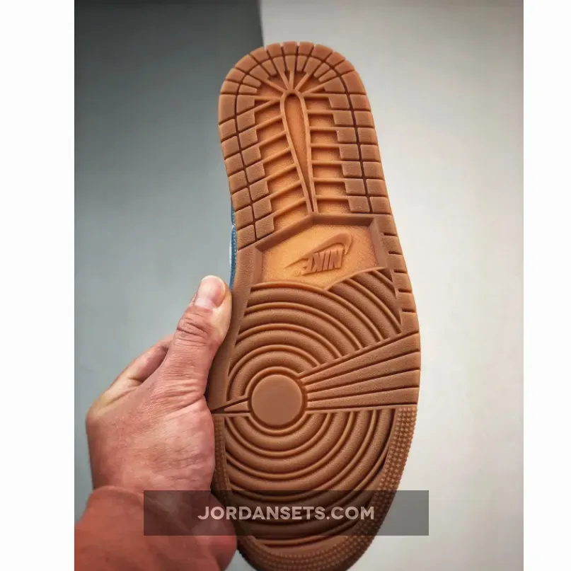 Air Jordan 1 Low SE ‘Repaired Denim Swoosh’ Air Jordan 1 Low SE ‘Repaired Denim Swoosh’