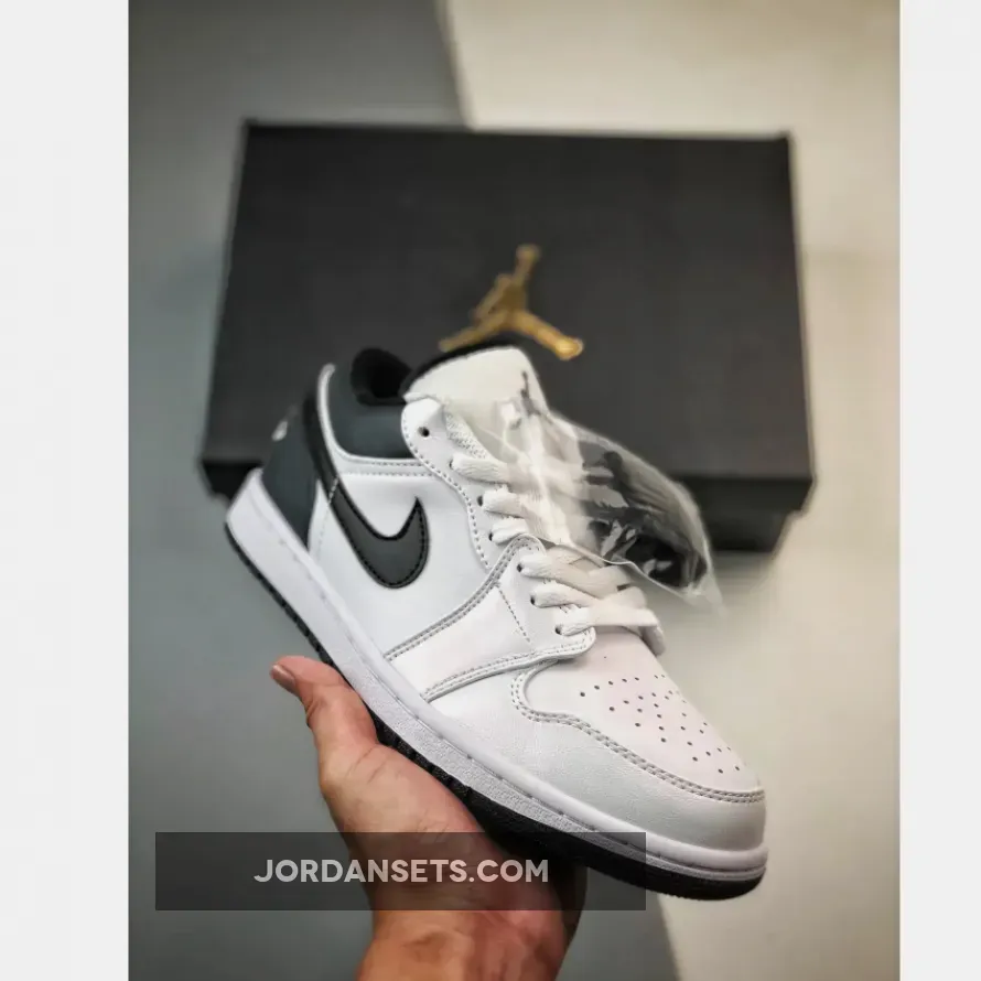 Air Jordan 1 Low White Black