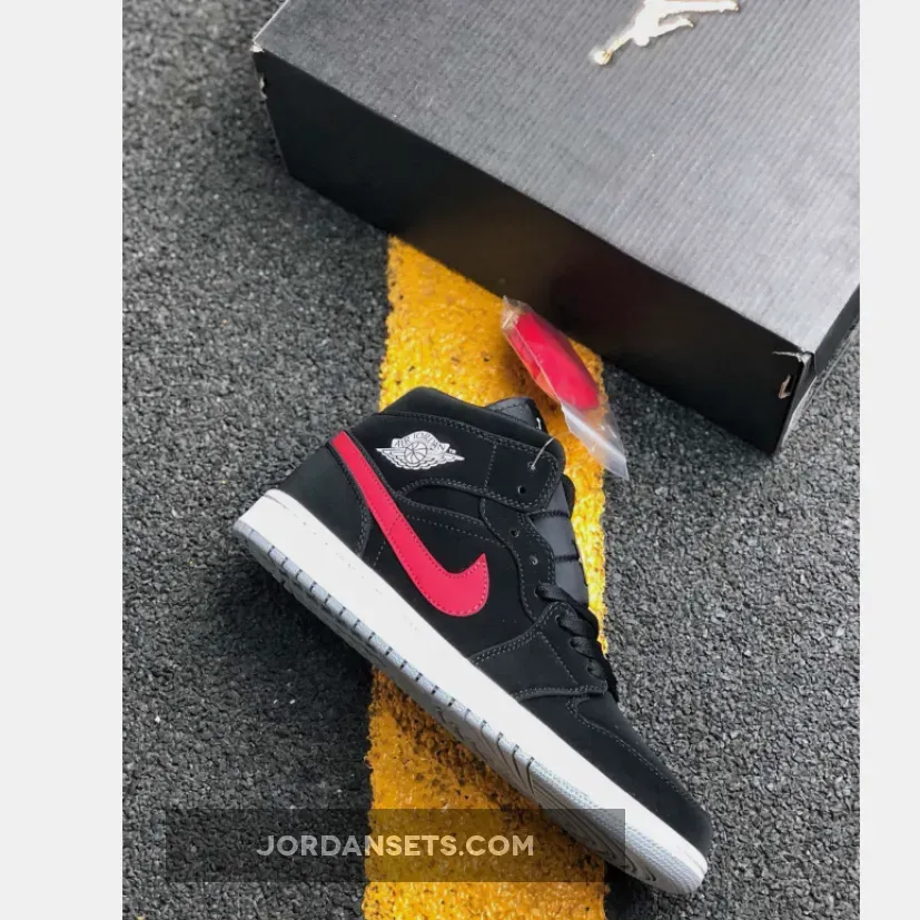 Air Jordan 1 Mid Black/Varsity Red-White