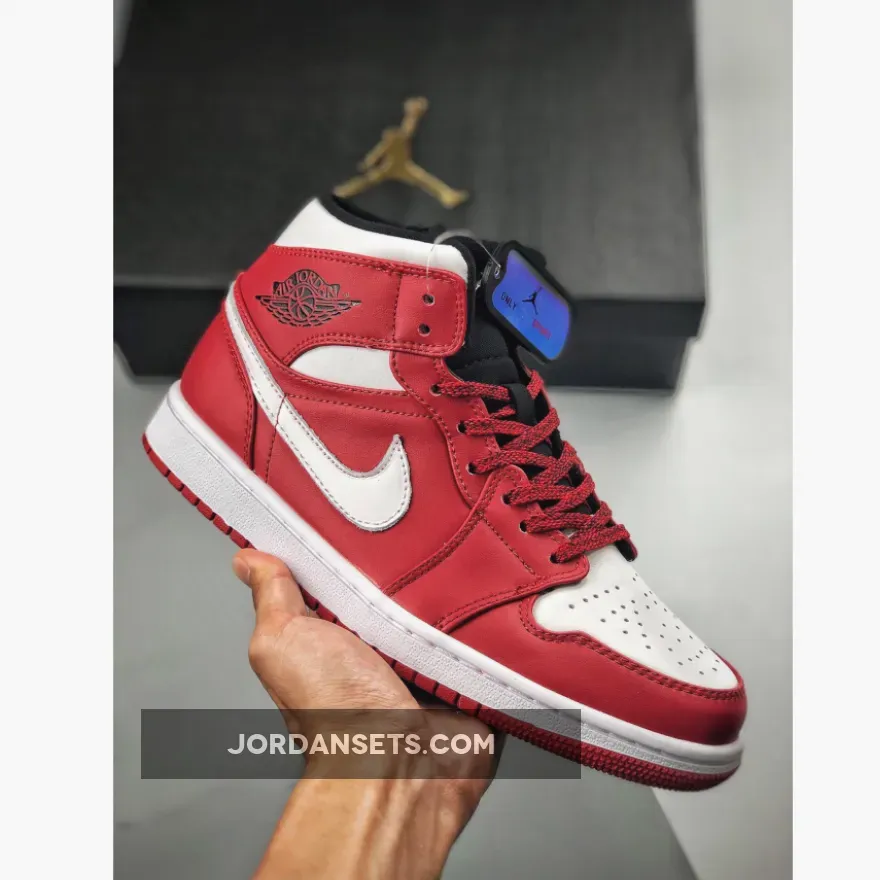 Air Jordan 1 Mid ‘Chicago’ Gym Red/White