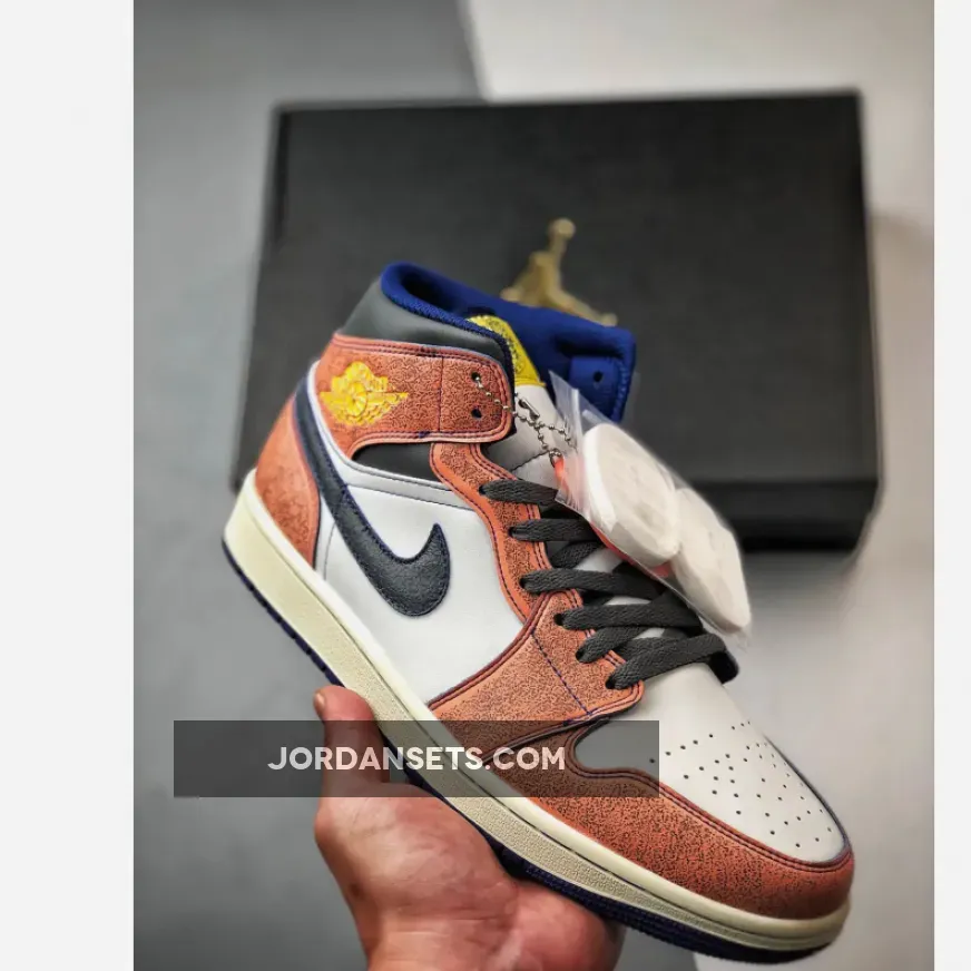 Air Jordan 1 Mid SE "Flight Vintage"