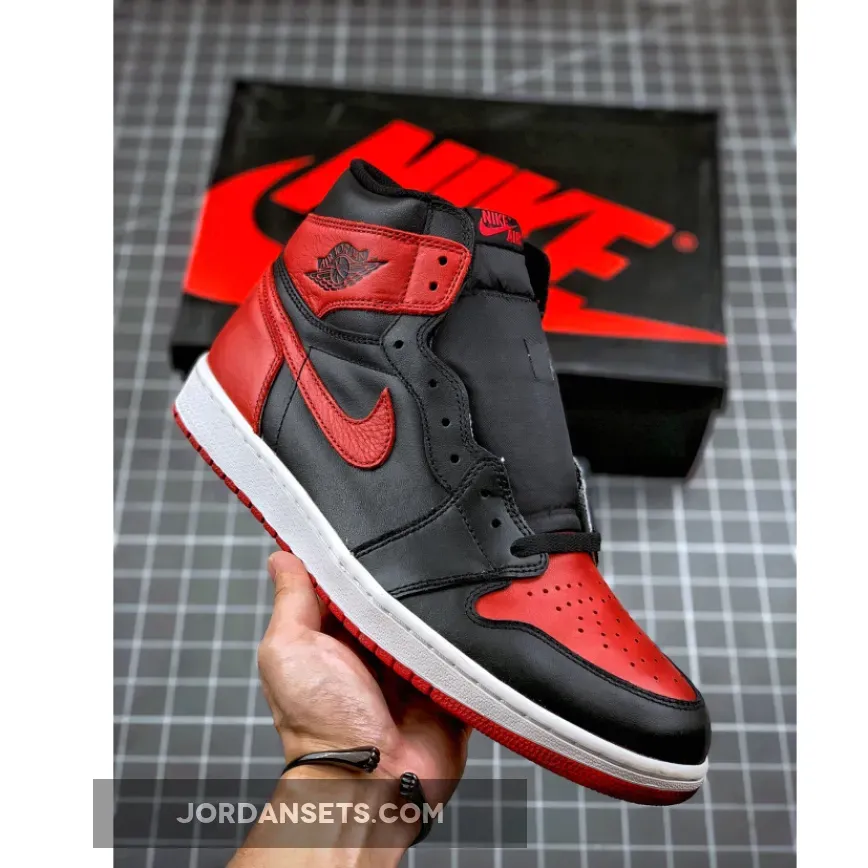 Air Jordan 1 Retro High OG ‘Bred 2016’ Black/Varsity Red-White