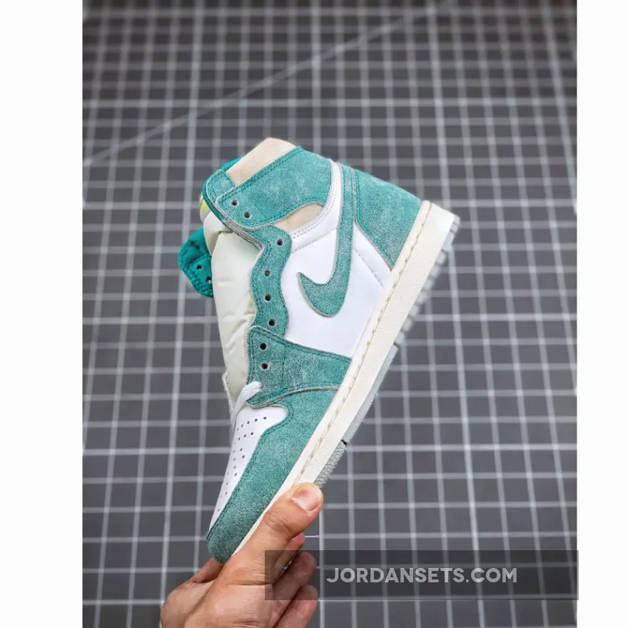 Air Jordan 1 Retro High OG "Turbo Green" Air Jordan 1 Retro High OG "Turbo Green"