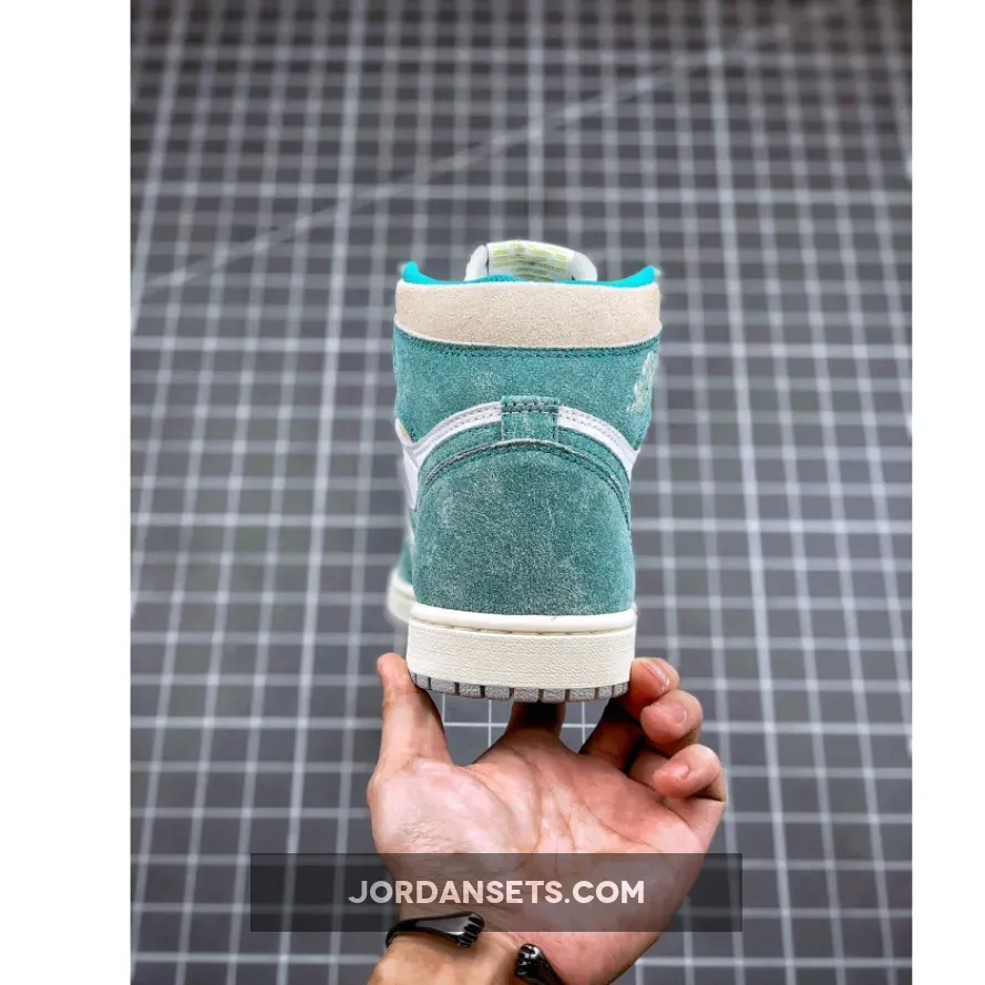 Air Jordan 1 Retro High OG "Turbo Green" Air Jordan 1 Retro High OG "Turbo Green"