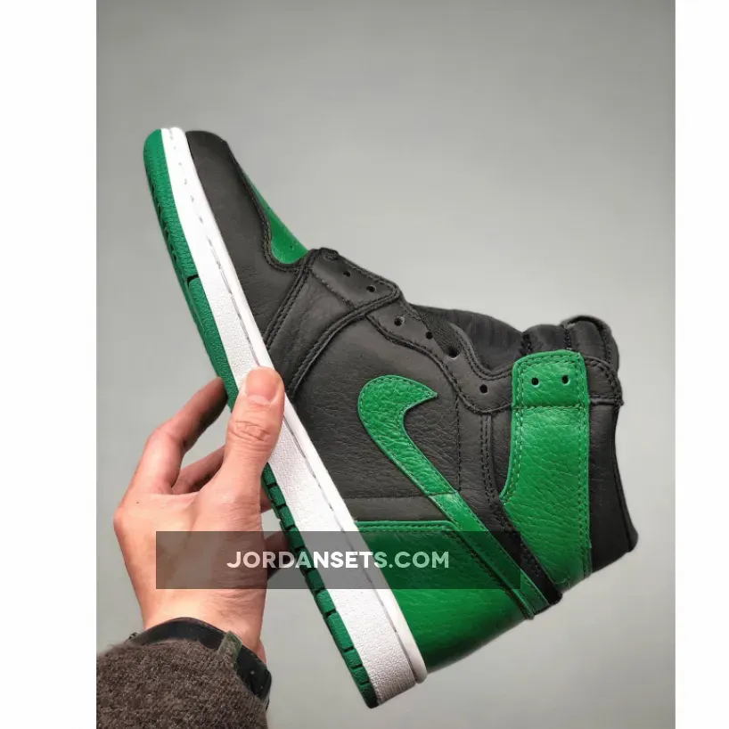 Air Jordan 1 Retro High OG "Pine Green 2.0" Air Jordan 1 Retro High OG "Pine Green 2.0"