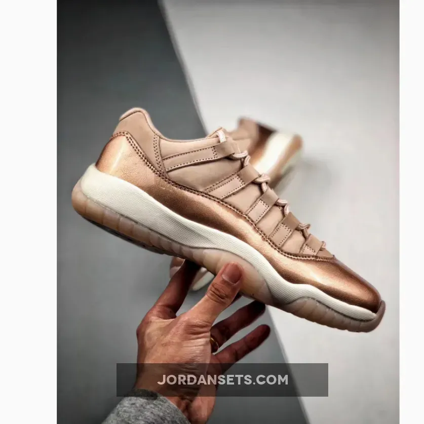 Air Jordan 11 Low WMNS "Rose Gold"