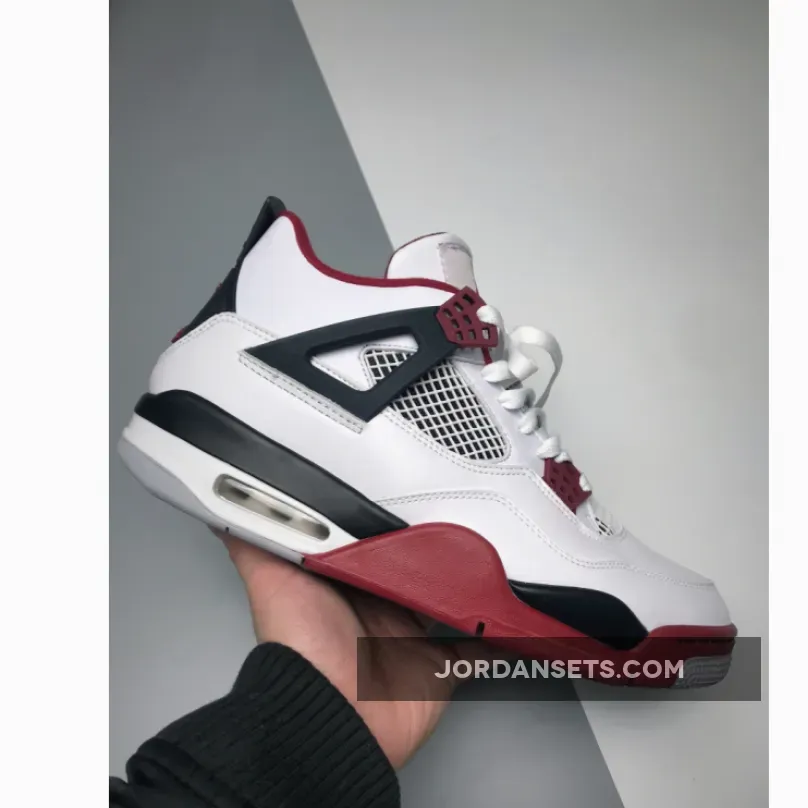 Air Jordan 4 Retro ‘Fire Red’