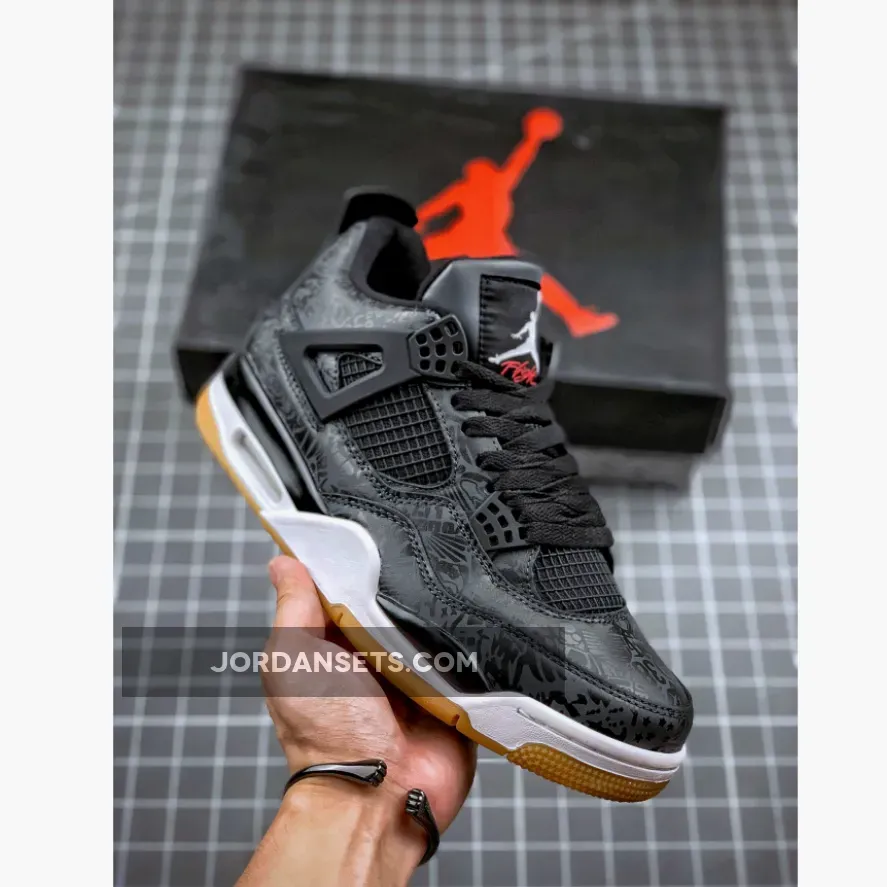 Air Jordan 4 SE Black/White-Gum Light Brown