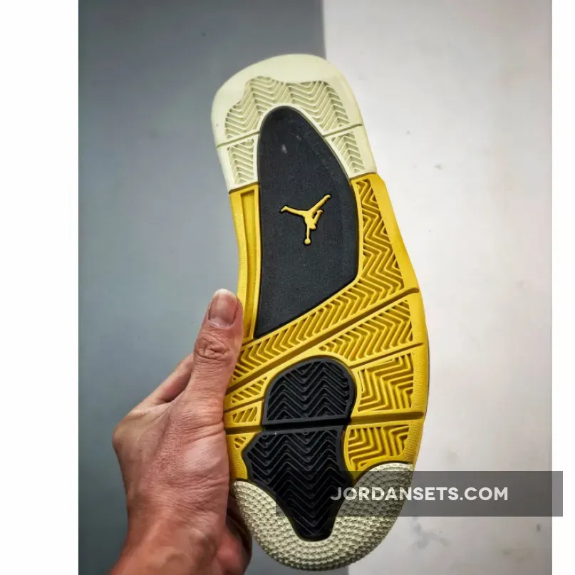 Air Jordan 4 White/Coconut Milk-Vivid Sulfur in Air Jordan 4 White/Coconut Milk-Vivid Sulfur in