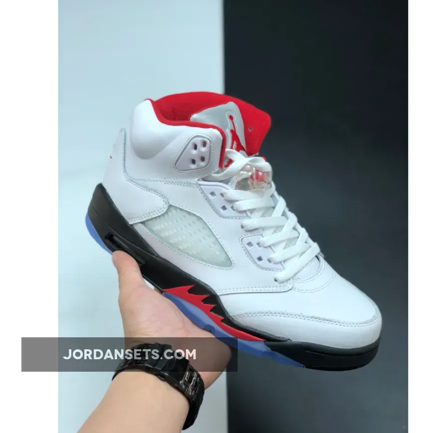 Air Jordan 5 Retro "Fire Red Silver Tongue"