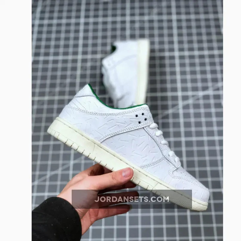 Ben-G x Nike SB Dunk Low White Lucid Green Ben-G x Nike SB Dunk Low White Lucid Green