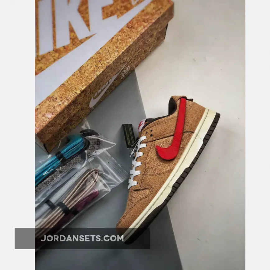 CLOT x Nike Dunk Low "Cork" CLOT x Nike Dunk Low "Cork"
