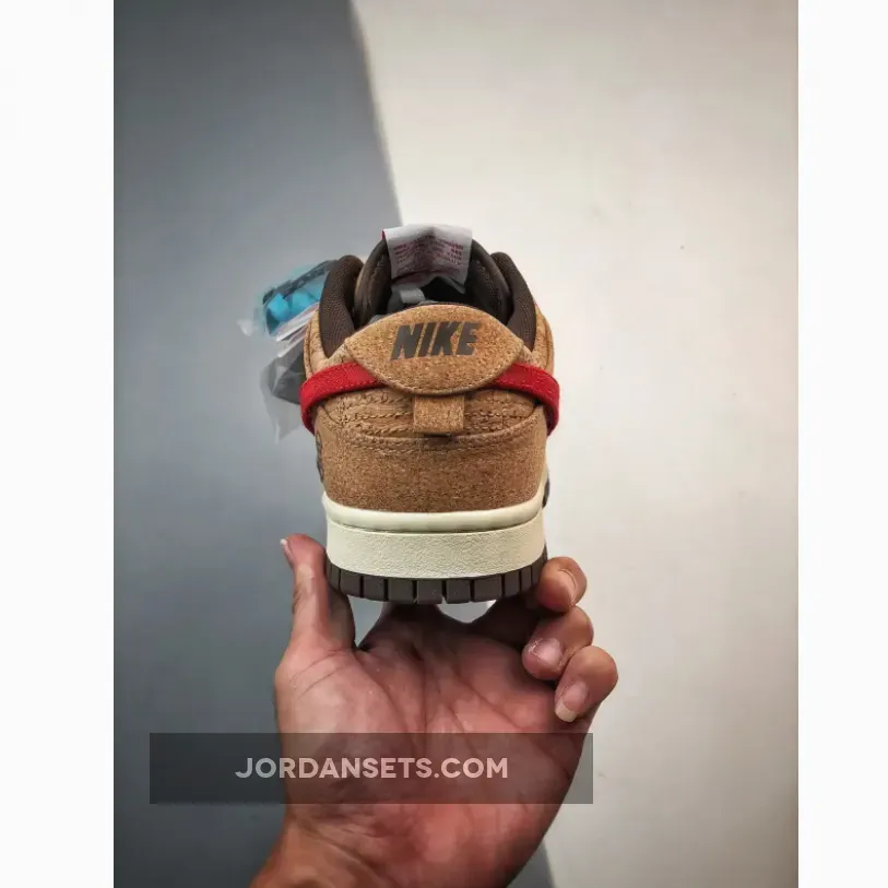 CLOT x Nike Dunk Low "Cork" CLOT x Nike Dunk Low "Cork"