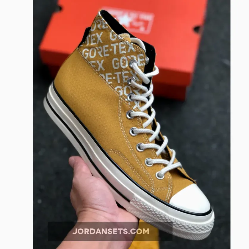 Converse Chuck 70 Gore-Tex High Top in Wheat/Egret