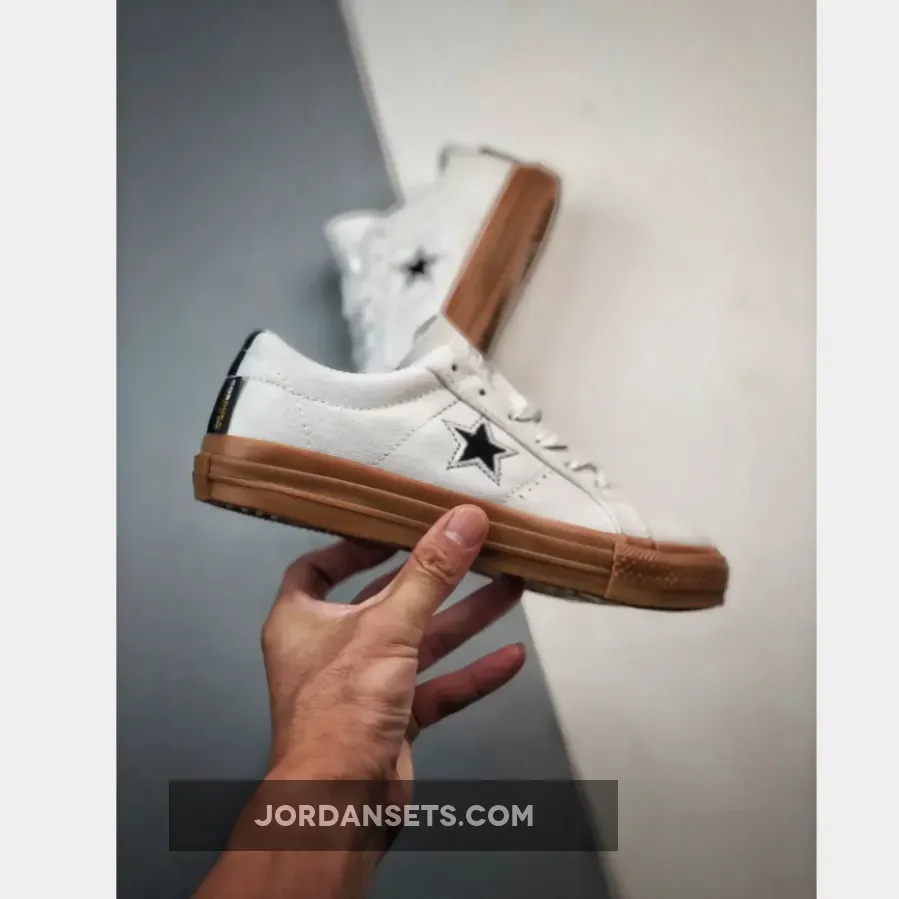 Converse One Star Pro Low ‘White Dark Gum’ Converse One Star Pro Low ‘White Dark Gum’