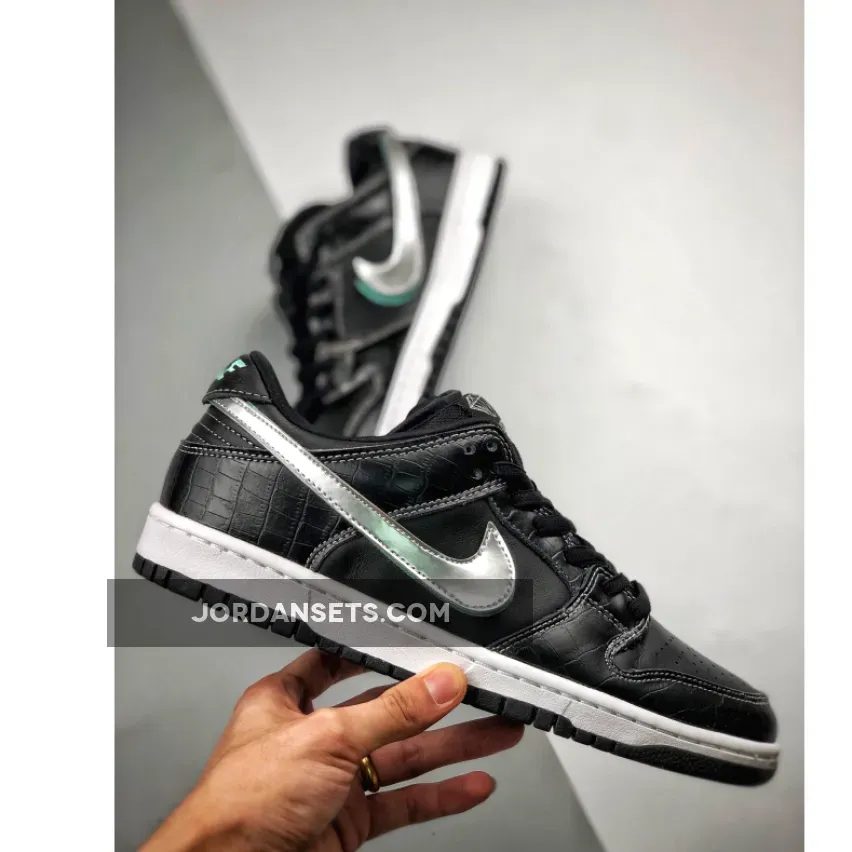 Diamond Supply Co x Nike SB Dunk Low Black