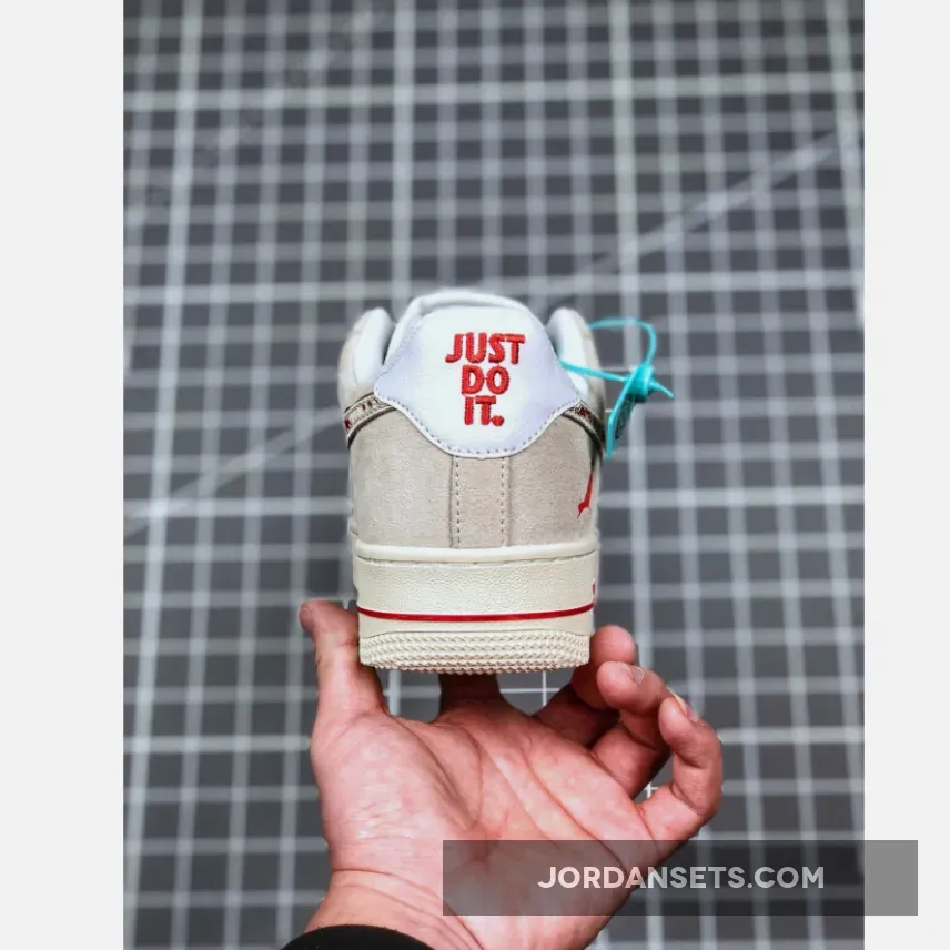 Jeff Staple x SBTG Nike Air Force 1 "Pigeon Fury" Jeff Staple x SBTG Nike Air Force 1 "Pigeon Fury"