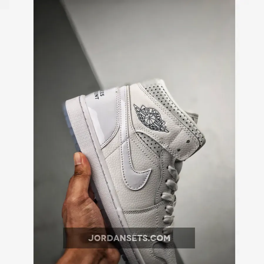 Jordan 1 Mid Unite Totale White For Womens Jordan 1 Mid Unite Totale White For Womens