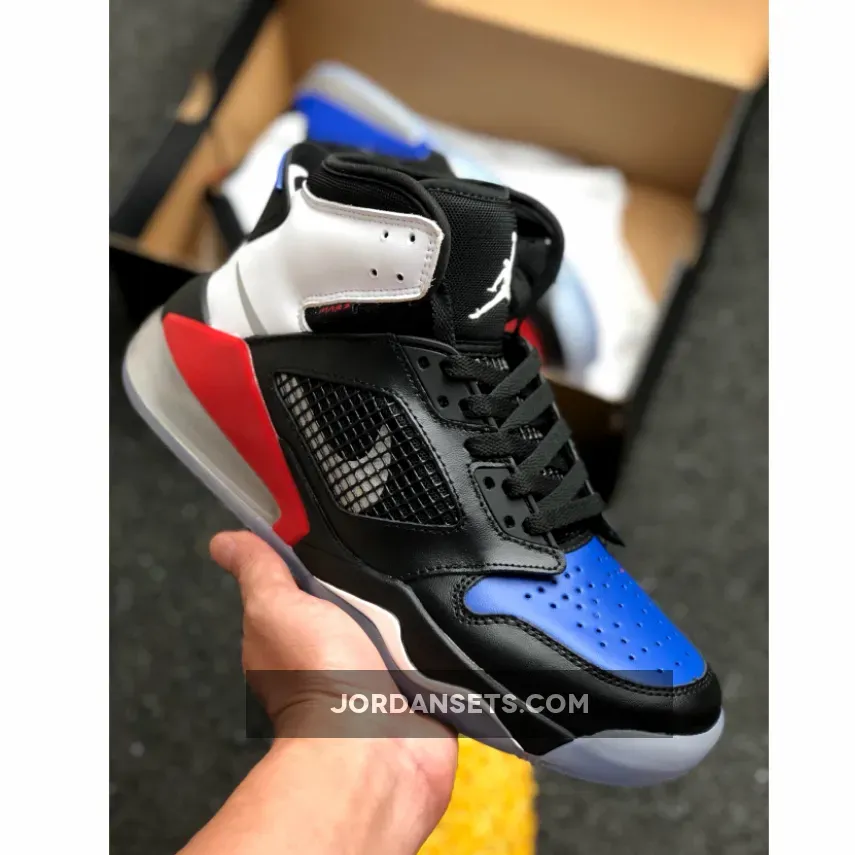 Jordan Mars 270 Top 3