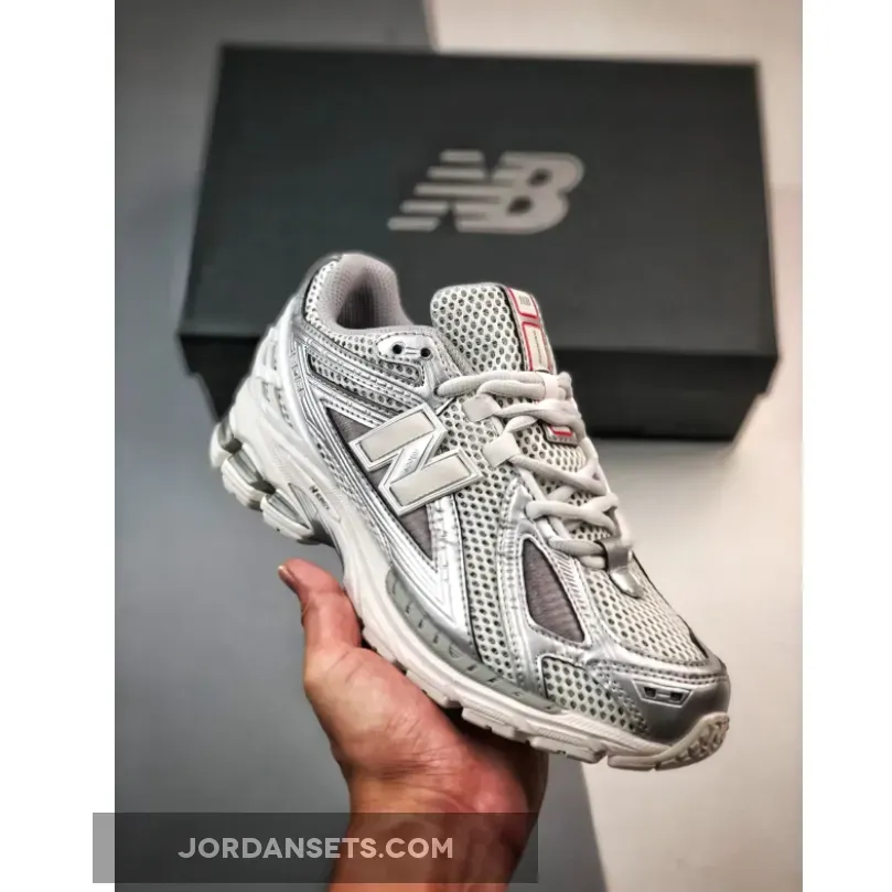 New Balance 1906R Urbancore Silver