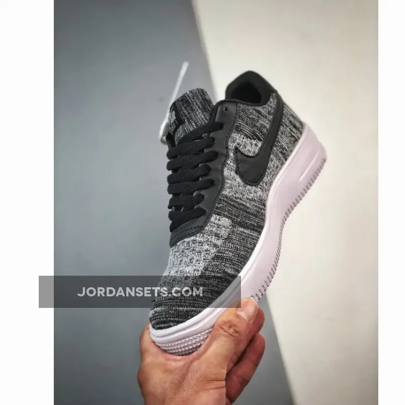 Nike Air Force 1 Flyknit 2.0 Black White Nike Air Force 1 Flyknit 2.0 Black White